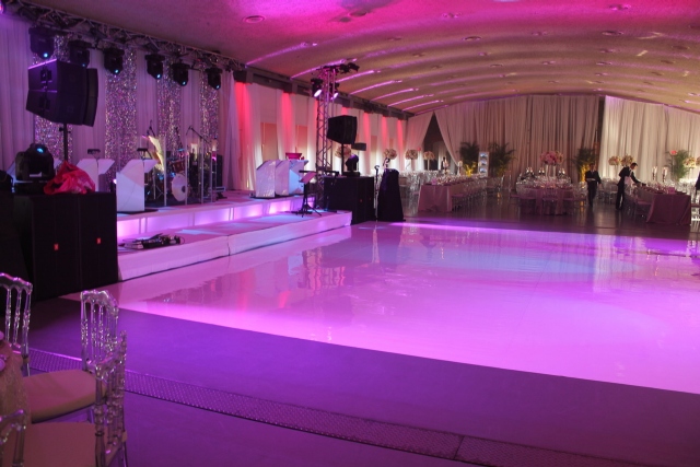 Montreal Wedding, Mitzvah Specialists | Montreal's Wedding & event producers - live performers, DJ's for weddings, MC's, dancers, wedding / event rentals, lighting for your Wedding & special moments.